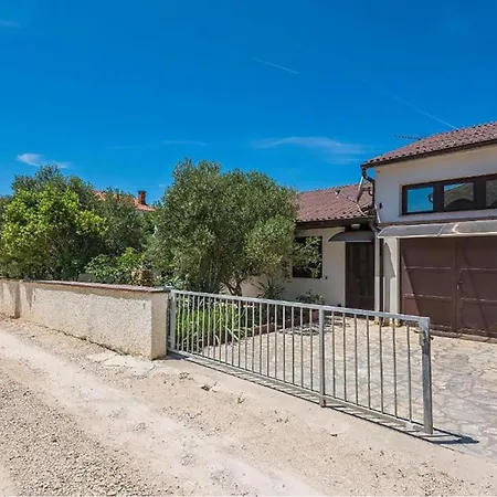 Holiday home Awesome In With Heated Swimming Pool *